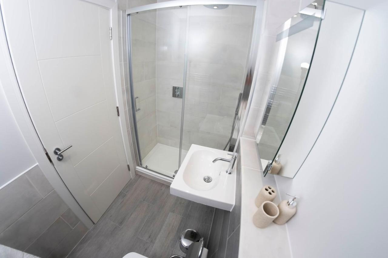 7 Putsborough - Luxury Apartment At Byron Woolacombe, Only 4 Minute Walk To Woolacombe Beach! Eksteriør bilde