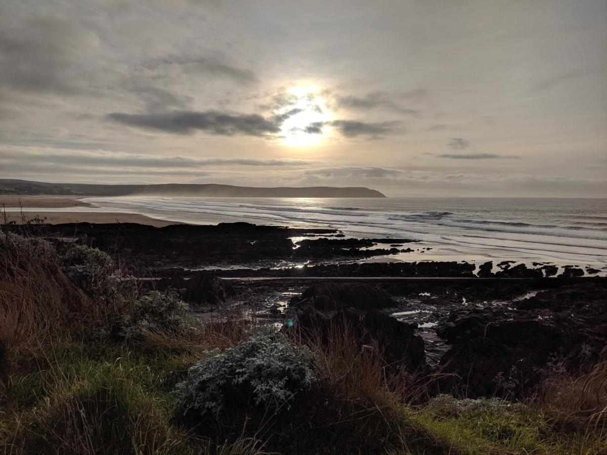 7 Putsborough - Luxury Apartment At Byron Woolacombe, Only 4 Minute Walk To Woolacombe Beach! Eksteriør bilde
